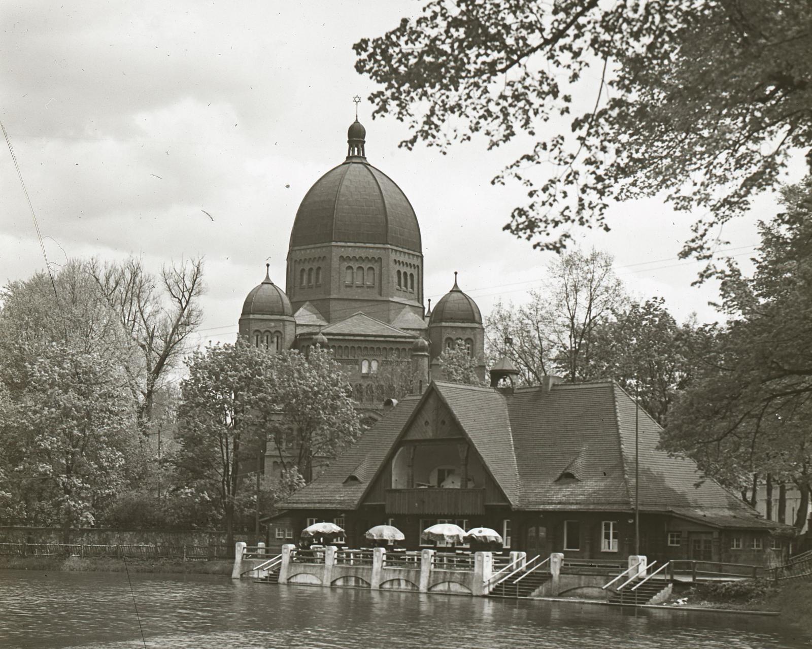 Nowa Synagoga i tzw. Domek Lodowy lata 30 .XX w.